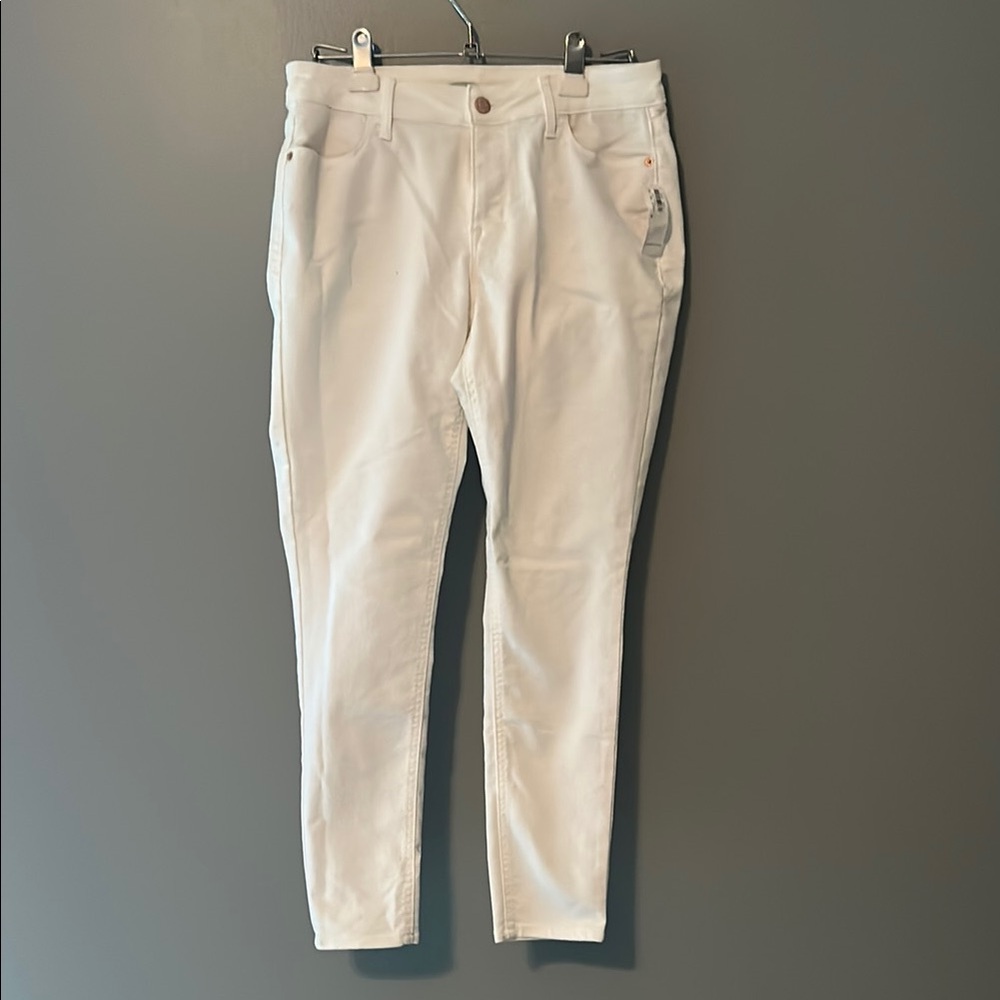 Old Navy Women's White Ankle & Cropped Jeans NWT
